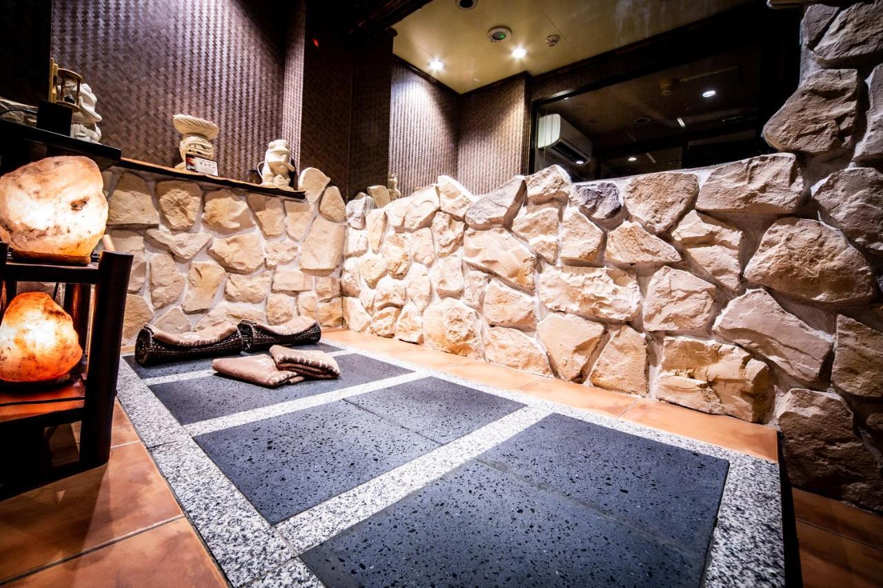 Hotel Petit Bali Ikebukuro (Adults Only) Tokio Exterior foto